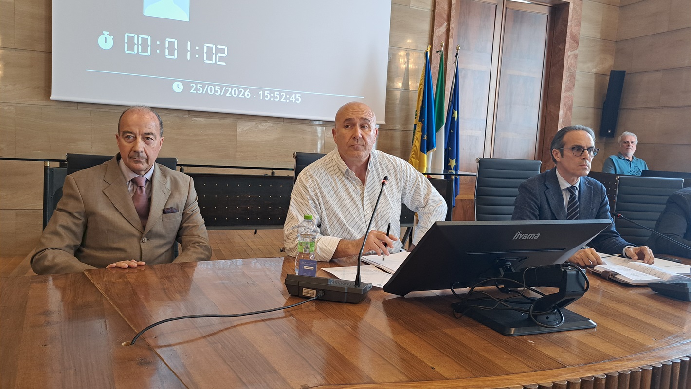 immagine notizia (ptn) Provincia, no del Consiglio a PuntoZero, Bandecchi: “Chiarezza sul piano assunzioni”